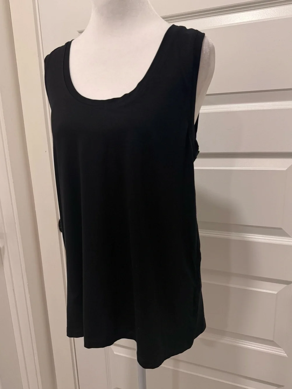 I.N.C. International Concepts Black Sleeveless Tank Top Large NWT